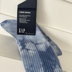 Two pair GAP Tie-Dye Blue Crew Socks